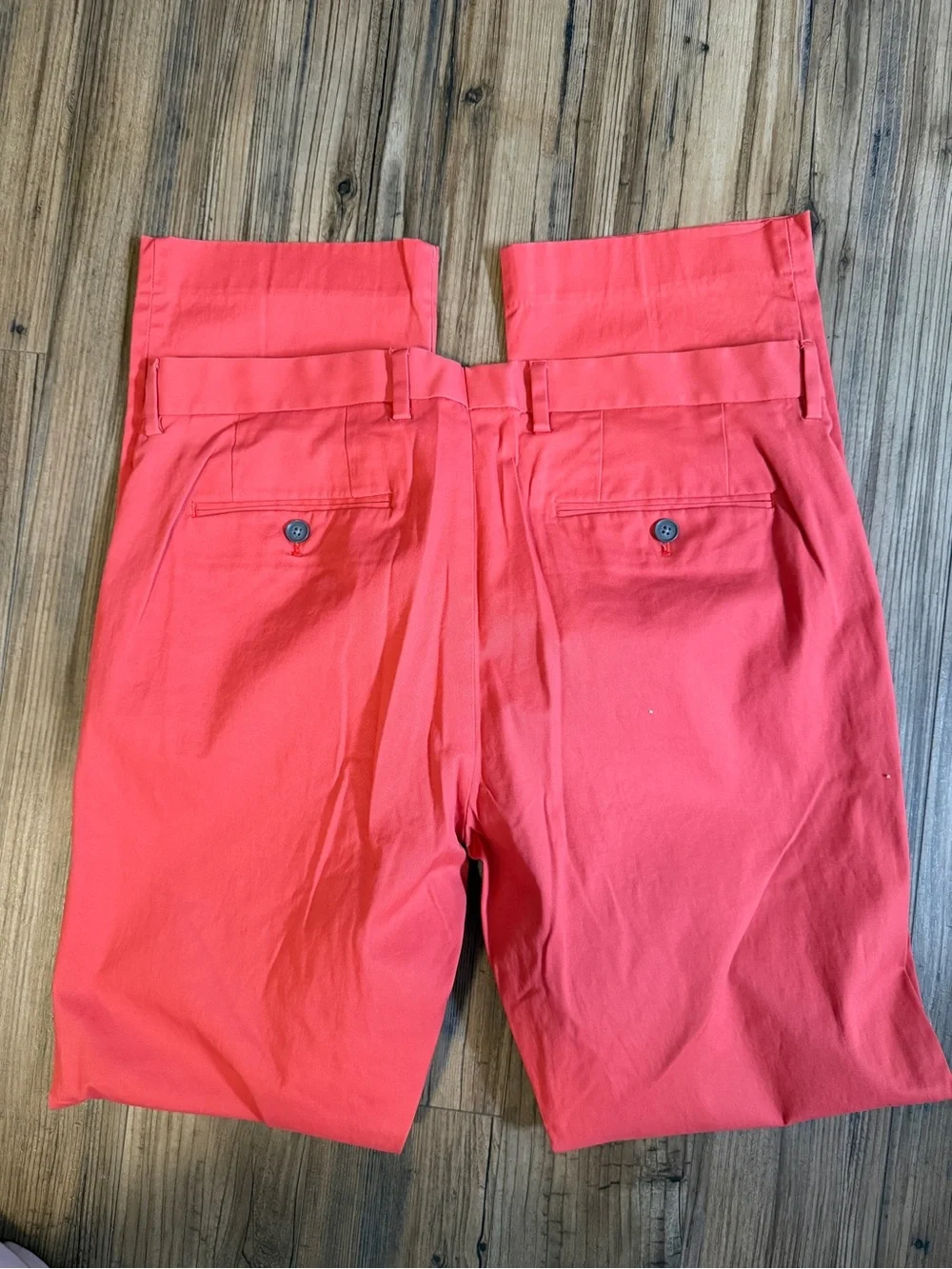 Express photographer style Men's Coral Chino Pants - Sleek Straight Fit 34x34 - Picture 3 of 4